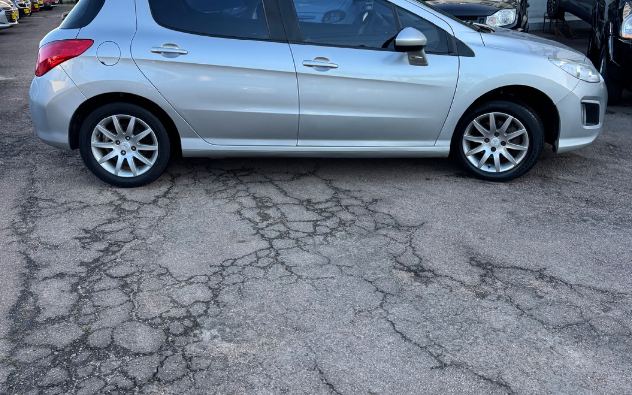 imagem-https://www.socarrao.com.br/sc-vehicle-images-prod/2439970/1783111044566-SU1HXzcxNTIuanBlZw.jpeg
