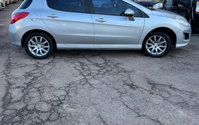 imagem-https://www.socarrao.com.br/sc-vehicle-images-prod/2439970/1783111044566-SU1HXzcxNTIuanBlZw.jpeg