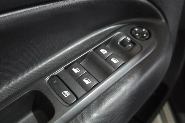 imagem-https://www.socarrao.com.br/sc-vehicle-images-prod/2440131/1783111481056-8238739_12_B_26b96a72ee.jpeg