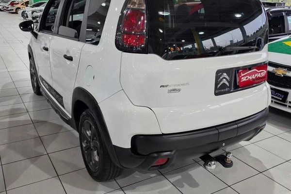 imagem-https://www.socarrao.com.br/sc-vehicle-images-prod/2440131/1783111481058-8238739_0_B_031af601ef.jpeg