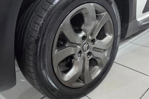 imagem-https://www.socarrao.com.br/sc-vehicle-images-prod/2440131/1783111481060-8238739_14_B_b0e10b6b5f.jpeg