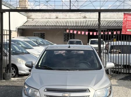 Chevrolet Onix 2015 Prata — foto 1 de 3