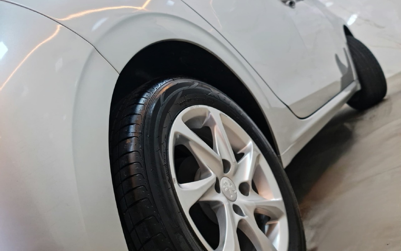 imagem-https://www.socarrao.com.br/sc-vehicle-images-prod/2440464/1783112534346-MTguanBn.jpg