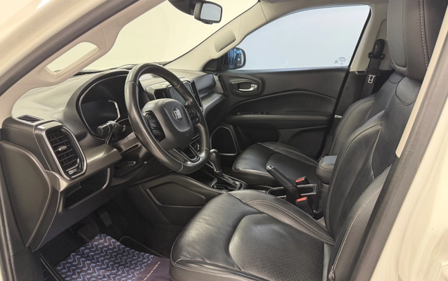 imagem-https://www.socarrao.com.br/sc-vehicle-images-prod/2440509/1783112605752-1878cce26693415086526fe188aebd93_1783103244281.jpg
