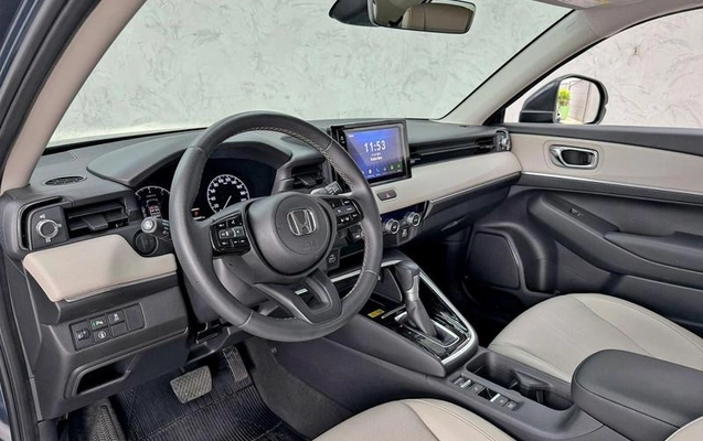 imagem-https://www.socarrao.com.br/sc-vehicle-images-prod/2440629/1787862626419-8150595_8_B_50391197d3.jpeg
