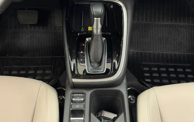 imagem-https://www.socarrao.com.br/sc-vehicle-images-prod/2440629/1787862626430-8150595_9_B_6e149e8a8a.jpeg