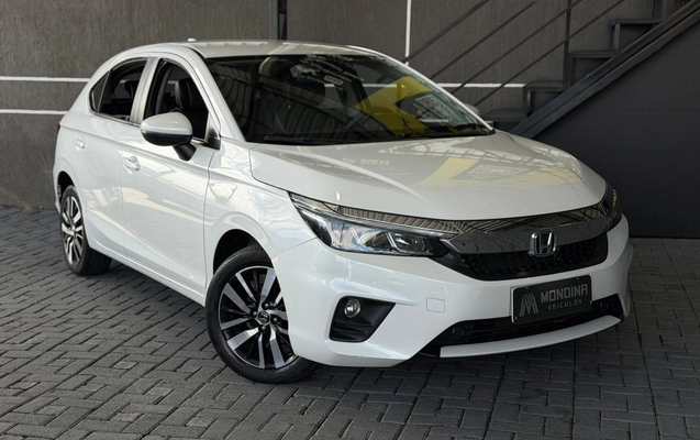 imagem-https://www.socarrao.com.br/sc-vehicle-images-prod/2443972/1788276691289-V2hhdHNBcHAgSW1hZ2UgMjAyNi0wOS0wMSBhdCAxMi4yMS40MC5qcGVn.jpeg