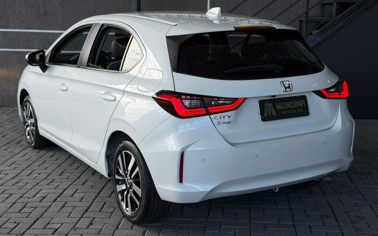 imagem-https://www.socarrao.com.br/sc-vehicle-images-prod/2443972/1788276691524-V2hhdHNBcHAgSW1hZ2UgMjAyNi0wOS0wMSBhdCAxMi4yMS4zMiAoMSkuanBlZw.jpeg