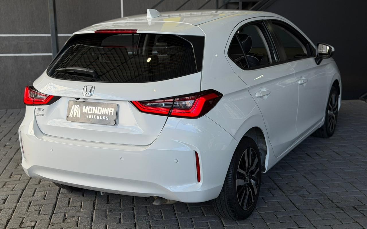 imagem-https://www.socarrao.com.br/sc-vehicle-images-prod/2443972/1788276691615-V2hhdHNBcHAgSW1hZ2UgMjAyNi0wOS0wMSBhdCAxMi4yMS4zMS5qcGVn.jpeg