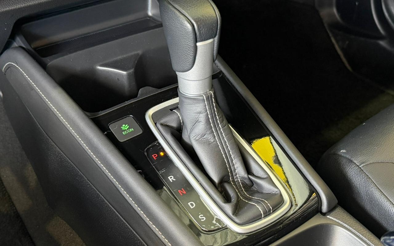 imagem-https://www.socarrao.com.br/sc-vehicle-images-prod/2443972/1788276692241-V2hhdHNBcHAgSW1hZ2UgMjAyNi0wOS0wMSBhdCAxMi4yMS4zNSAoMikuanBlZw.jpeg