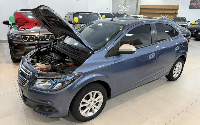 imagem-https://www.socarrao.com.br/sc-vehicle-images-prod/2445583/1783138549043-4_011340.jpg