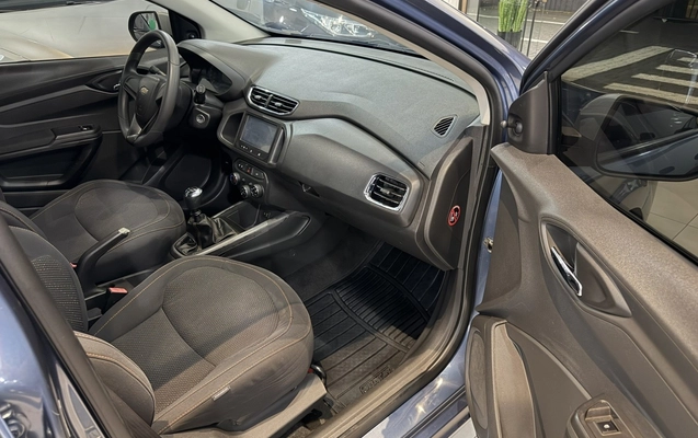 imagem-https://www.socarrao.com.br/sc-vehicle-images-prod/2445583/1783138549045-6_011340.jpg