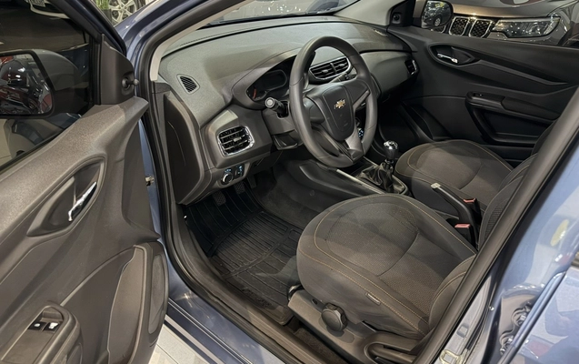 imagem-https://www.socarrao.com.br/sc-vehicle-images-prod/2445583/1783138549051-9_011341.jpg
