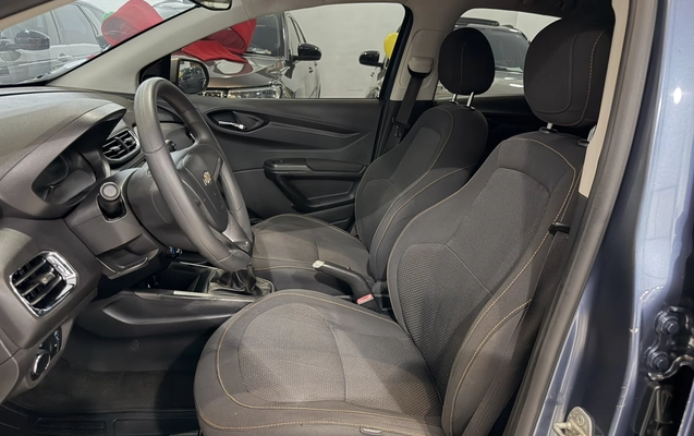 imagem-https://www.socarrao.com.br/sc-vehicle-images-prod/2445583/1783138549052-10_011341.jpg