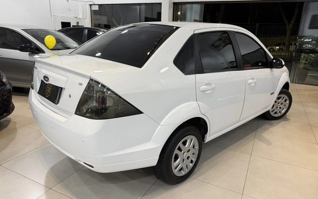 imagem-https://www.socarrao.com.br/sc-vehicle-images-prod/2445770/1783139836817-2_013637.jpg