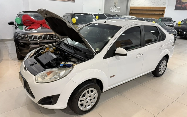 imagem-https://www.socarrao.com.br/sc-vehicle-images-prod/2445770/1783139836820-4_013637.jpg