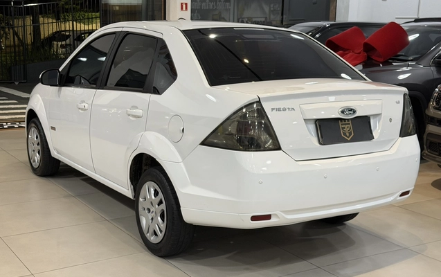 imagem-https://www.socarrao.com.br/sc-vehicle-images-prod/2445770/1783139836830-16_013637.jpg