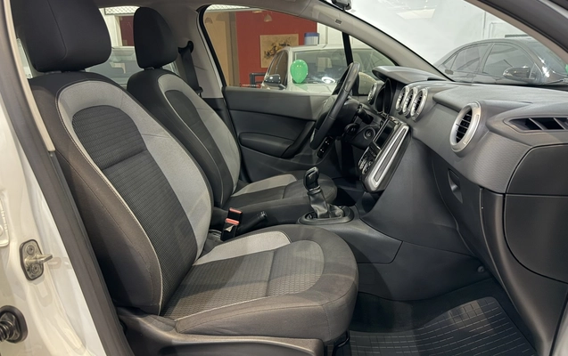 imagem-https://www.socarrao.com.br/sc-vehicle-images-prod/2446765/1783143306818-9_023427.jpg