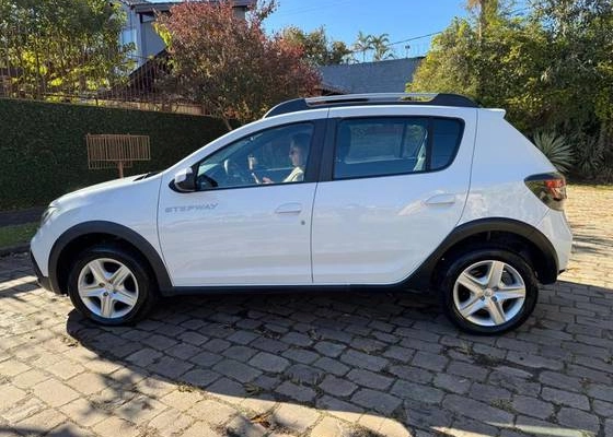 imagem-https://www.socarrao.com.br/sc-vehicle-images-prod/2451692/1783167894305-renault-sandero-1.0-12v-sce-flex-gt-line-manual-wmimagem09103273260.jpg