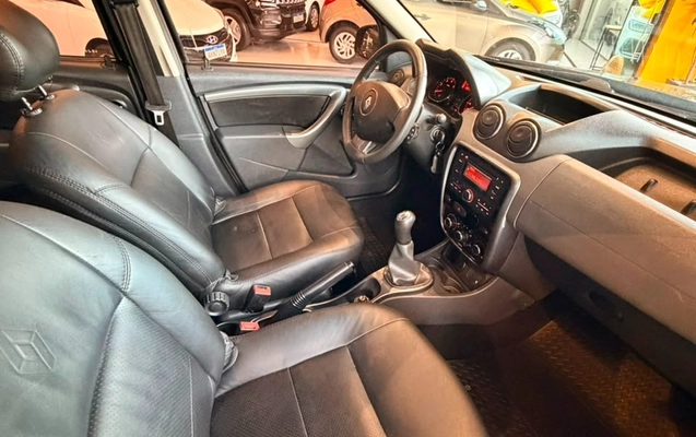 imagem-https://www.socarrao.com.br/sc-vehicle-images-prod/2451718/1788974830378-d837c938-3769-437b-abdf-45aacdb808c2.jpg