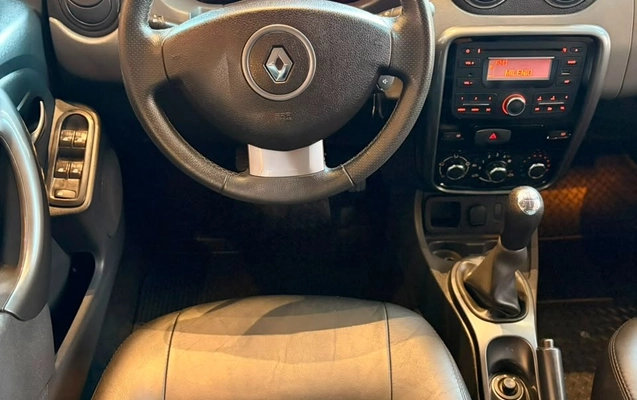 imagem-https://www.socarrao.com.br/sc-vehicle-images-prod/2451718/1788974830388-e93d7be8-0cfd-4bf0-bfbb-7ed50a29cfd6.jpg