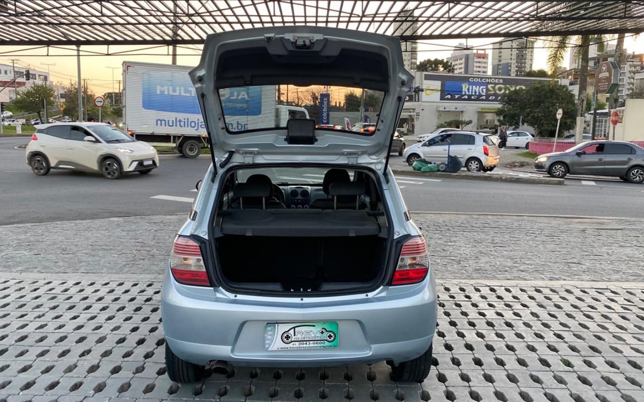 imagem-https://www.socarrao.com.br/sc-vehicle-images-prod/2452577/1785275150892-OS5qcGVn.jpeg