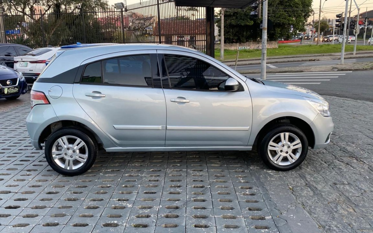 imagem-https://www.socarrao.com.br/sc-vehicle-images-prod/2452710/1785275441431-NS5qcGVn.jpeg