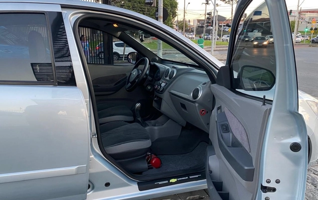 imagem-https://www.socarrao.com.br/sc-vehicle-images-prod/2452710/1785275442770-MjEuanBlZw.jpeg