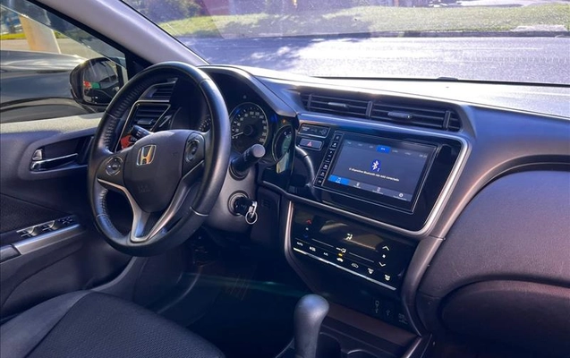 imagem-https://www.socarrao.com.br/sc-vehicle-images-prod/2452902/1783171594148-EXX-6B37_06.jpg