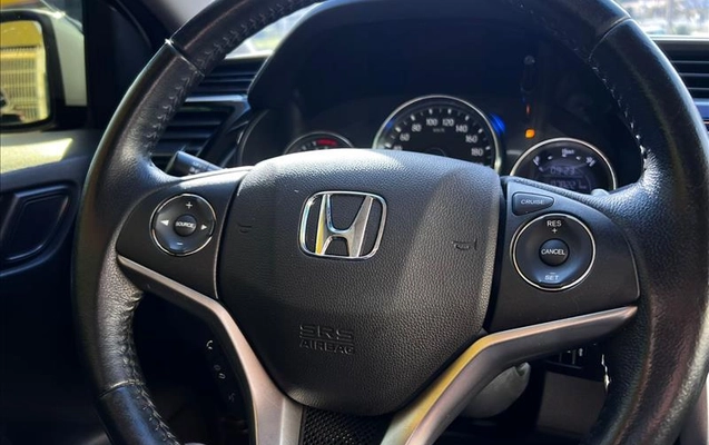 imagem-https://www.socarrao.com.br/sc-vehicle-images-prod/2452902/1783171594149-EXX-6B37_08.jpg