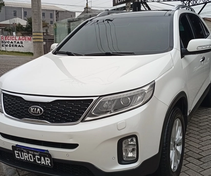 Kia Sorento 3.5 V6 24V 4x4 Aut. 2015 Branco — foto 1 de 3