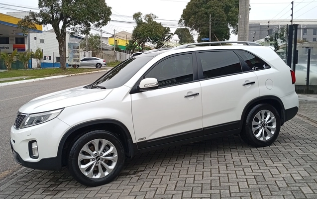 imagem-https://www.socarrao.com.br/sc-vehicle-images-prod/2453018/1783172080056-U09SRU5UTyAwNi5qcGc.jpg