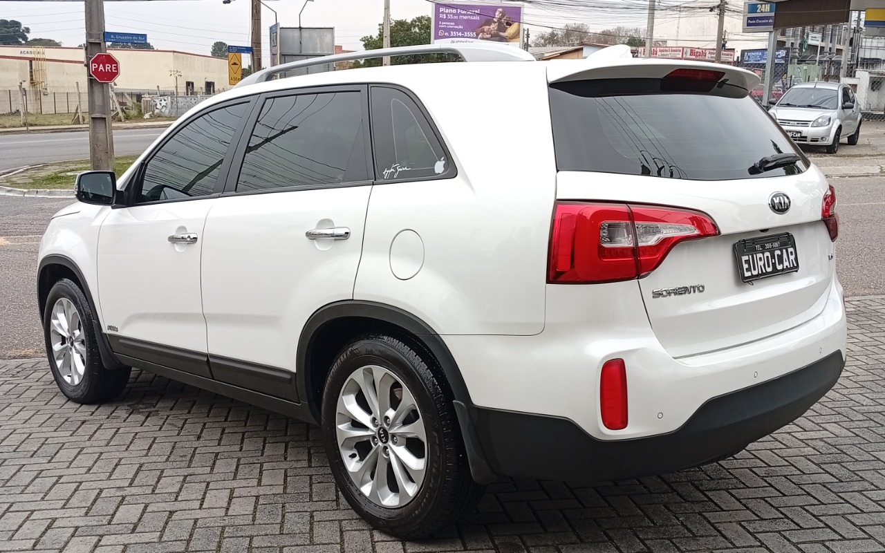 imagem-https://www.socarrao.com.br/sc-vehicle-images-prod/2453018/1783172080261-U09SRU5UTyAxMC5qcGc.jpg