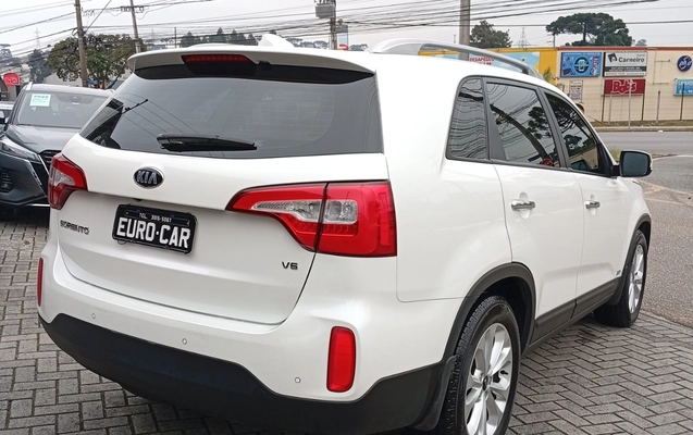imagem-https://www.socarrao.com.br/sc-vehicle-images-prod/2453018/1783172080390-U09SRU5UTyAxMy5qcGc.jpg