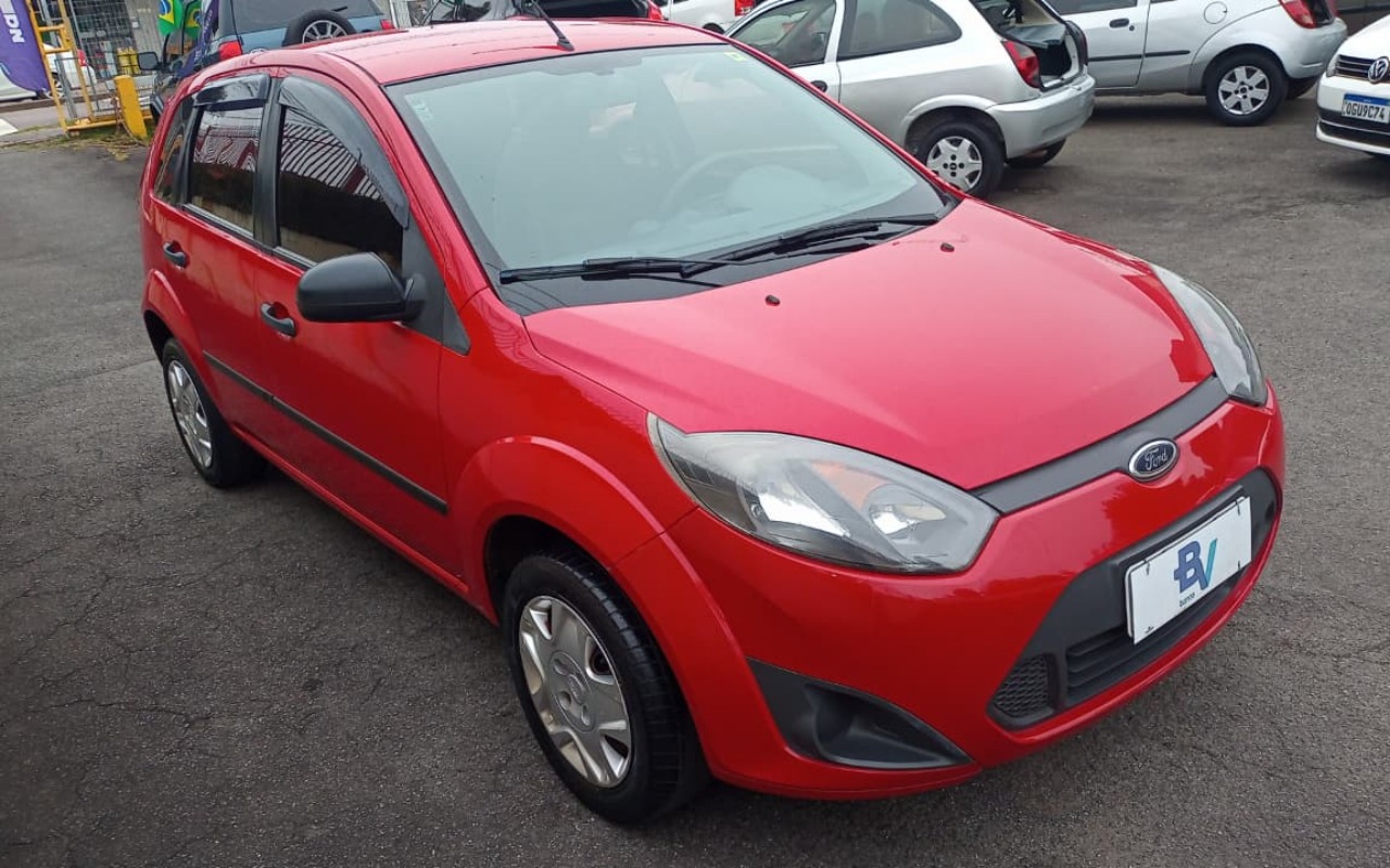 imagem-https://www.socarrao.com.br/sc-vehicle-images-prod/2453262/1783172856501-NjlhMmE3YjMtZDI0Ny00YmVjLThhNzktYzc3NmEyNmIyZTI5LmpwZw.jpg