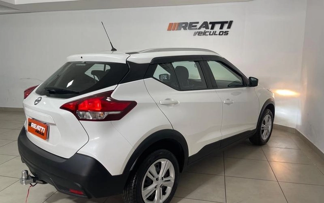 imagem-https://www.socarrao.com.br/sc-vehicle-images-prod/2453592/1788466537677-8243791_9_B_1842d92203.jpeg