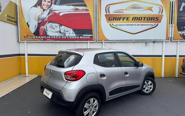imagem-https://www.socarrao.com.br/sc-vehicle-images-prod/2453688/1792421620787-6419631_11_B_306471e28a.jpeg