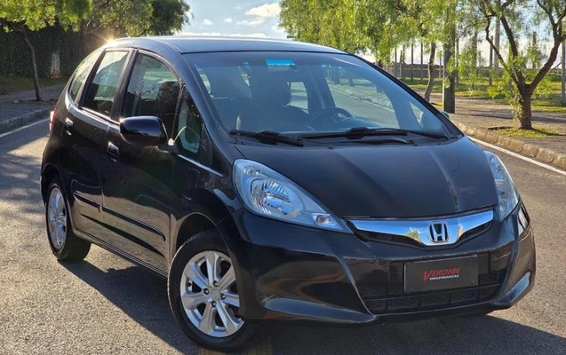imagem-https://www.socarrao.com.br/sc-vehicle-images-prod/2453897/1788405019015-7987862_0_B_4b2e3c7f8c.jpeg