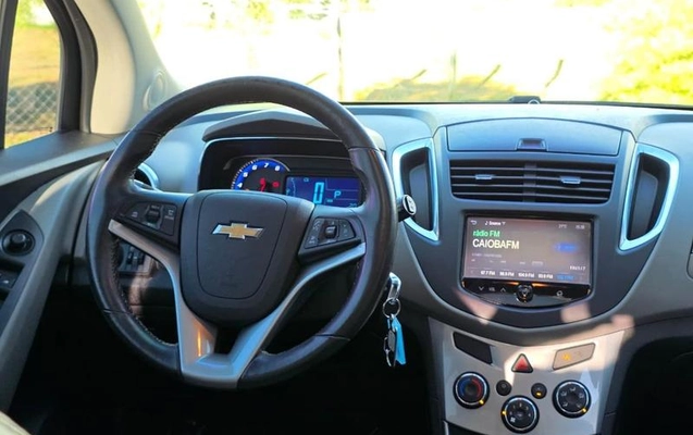 imagem-https://www.socarrao.com.br/sc-vehicle-images-prod/2453912/1788405029521-8095580_15_B_526259fb58.jpeg