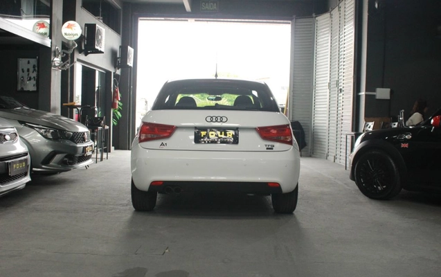 imagem-https://www.socarrao.com.br/sc-vehicle-images-prod/2454292/1786121658169-gb-0afff76.jpg
