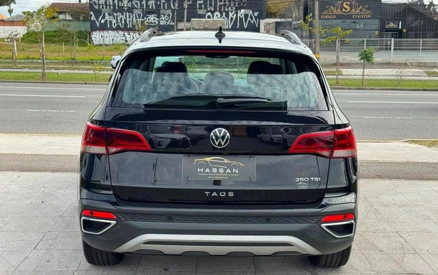 imagem-https://www.socarrao.com.br/sc-vehicle-images-prod/2454545/1791577279163-8249433_14_B_30af40db82.jpeg