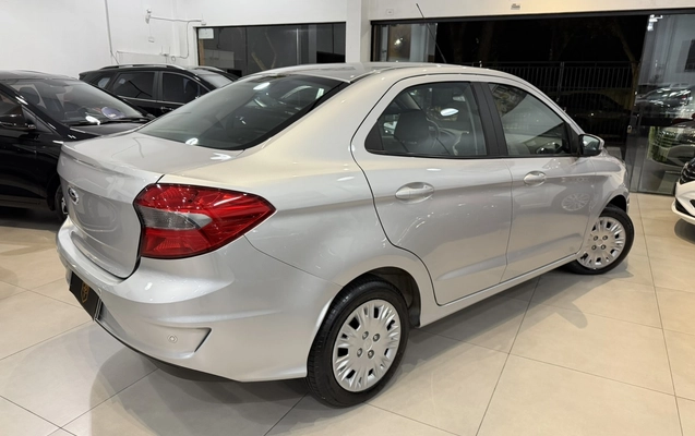 imagem-https://www.socarrao.com.br/sc-vehicle-images-prod/2454587/1783177091128-2_032740.jpg