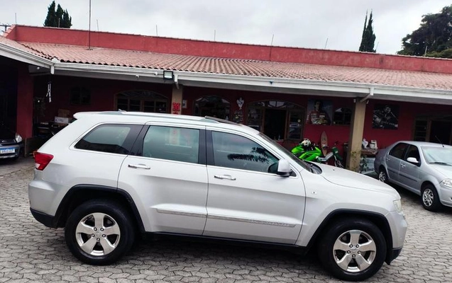 imagem-https://www.socarrao.com.br/sc-vehicle-images-prod/2455455/1785254664838-8249808_6_B_cd1491e55b.jpeg