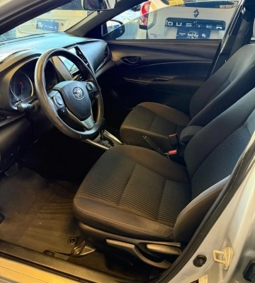 imagem-https://www.socarrao.com.br/sc-vehicle-images-prod/24556/1787151097102-640_480_toyota-yaris-hatch-yaris-1-3-xl-live-cvt-21-22-01826c-9.jpg