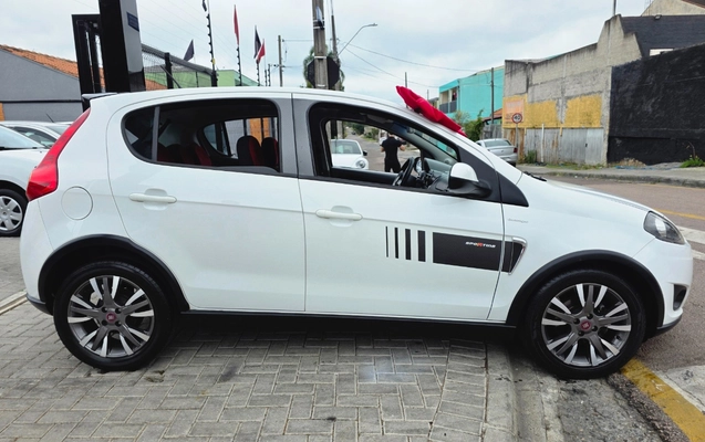 imagem-https://www.socarrao.com.br/sc-vehicle-images-prod/2456382/1783183699197-MjAyNjA3MDRfMTEyNDQzLmpwZw.jpg