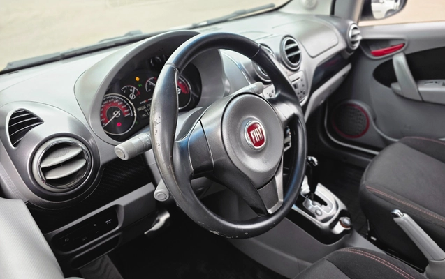 imagem-https://www.socarrao.com.br/sc-vehicle-images-prod/2456382/1783183699360-MjAyNjA3MDRfMTEyNTQyLmpwZw.jpg