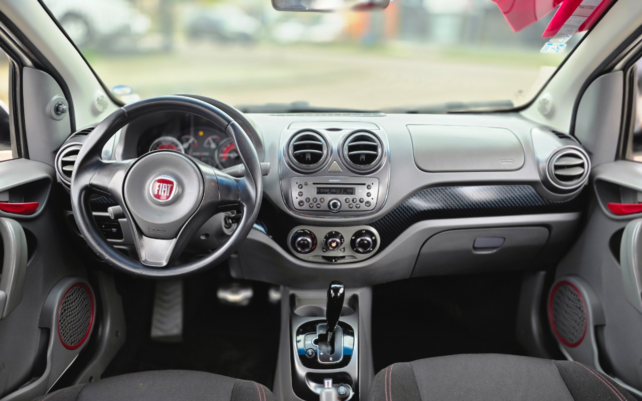 imagem-https://www.socarrao.com.br/sc-vehicle-images-prod/2456382/1783183699411-MjAyNjA3MDRfMTEyNTUxLmpwZw.jpg