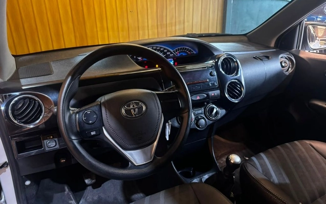imagem-https://www.socarrao.com.br/sc-vehicle-images-prod/2457242/1789734508682-gb-86298b2.jpeg