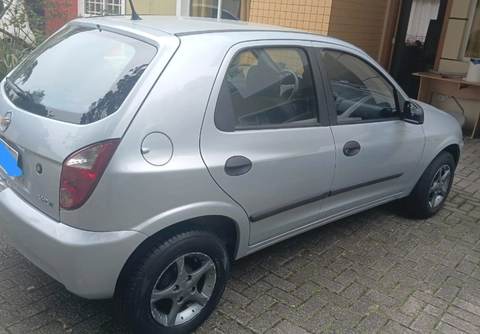 Chevrolet Celta 2011 Prata — foto 1 de 3