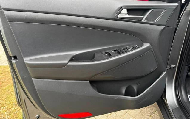 imagem-https://www.socarrao.com.br/sc-vehicle-images-prod/2457352/1789072435147-8250226_12_B_752b8e19a3.jpeg